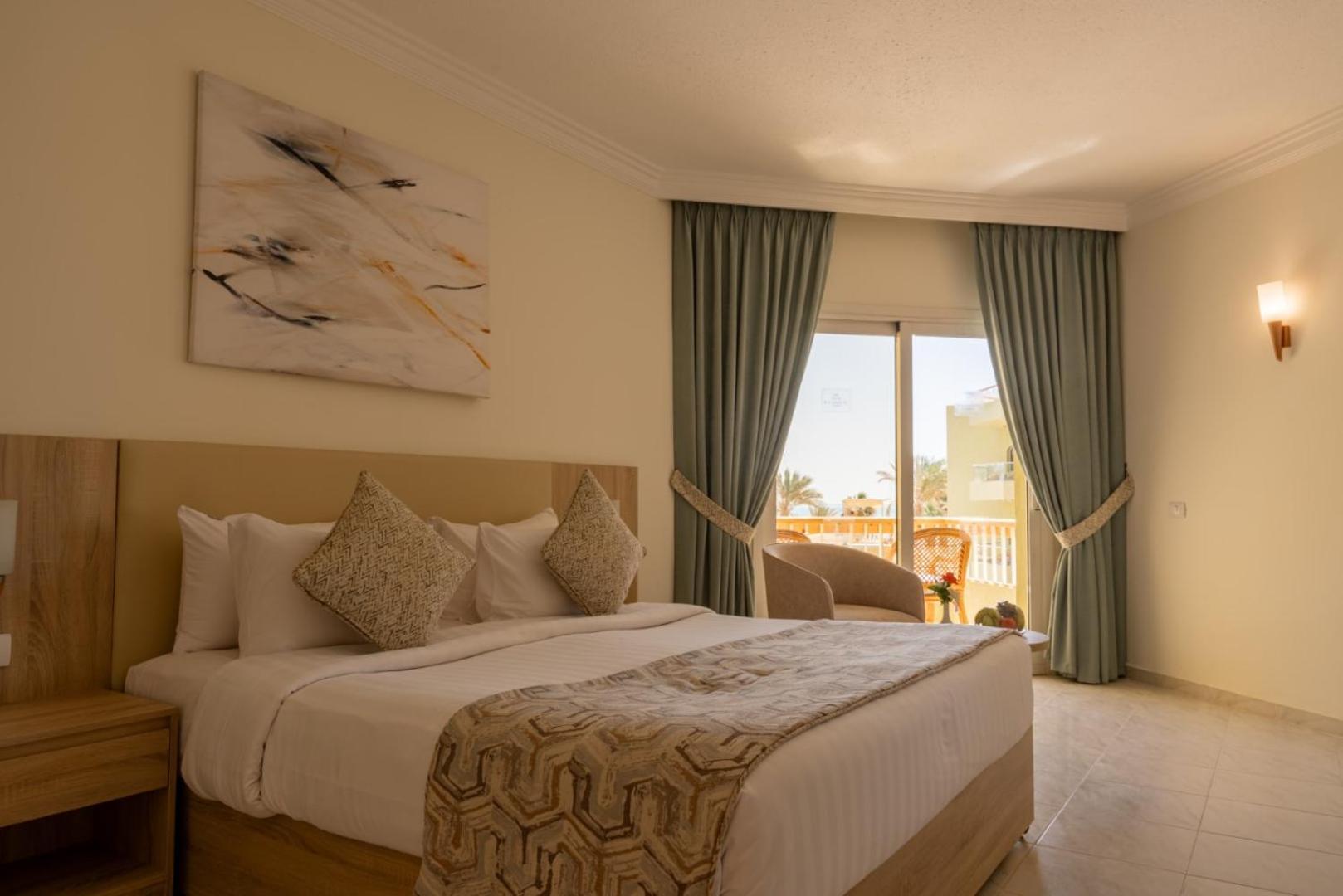 Superior Double or Twin Room with Pool View,1765223390:JPEG